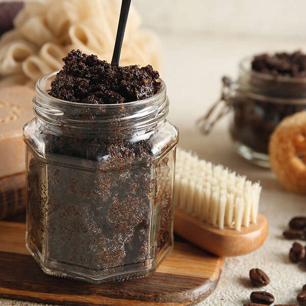 landflair basteltipp kaffee peeling fuer beine und arme 600x600